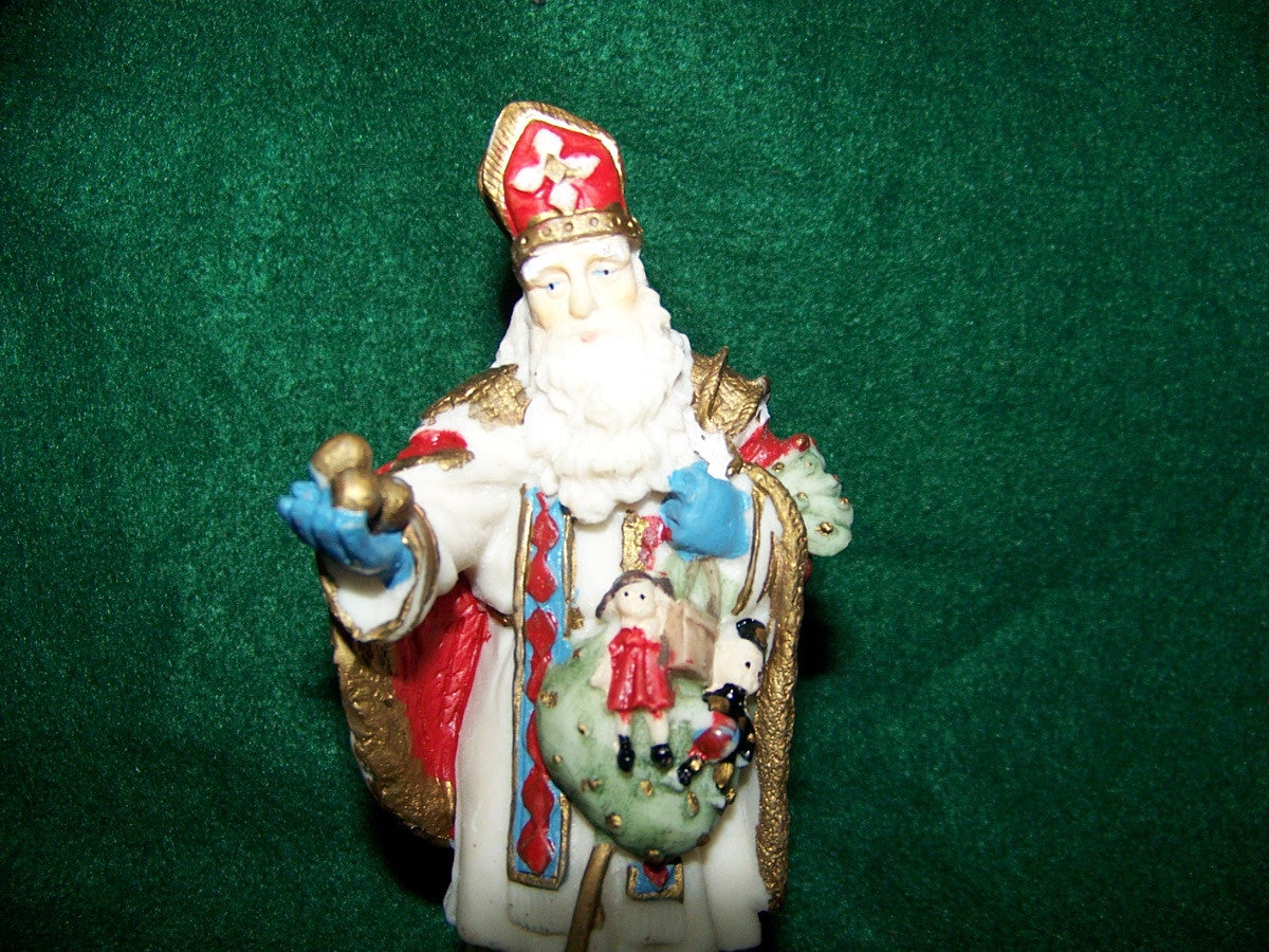 VINTAGE CHRISTMAS FIGURINE