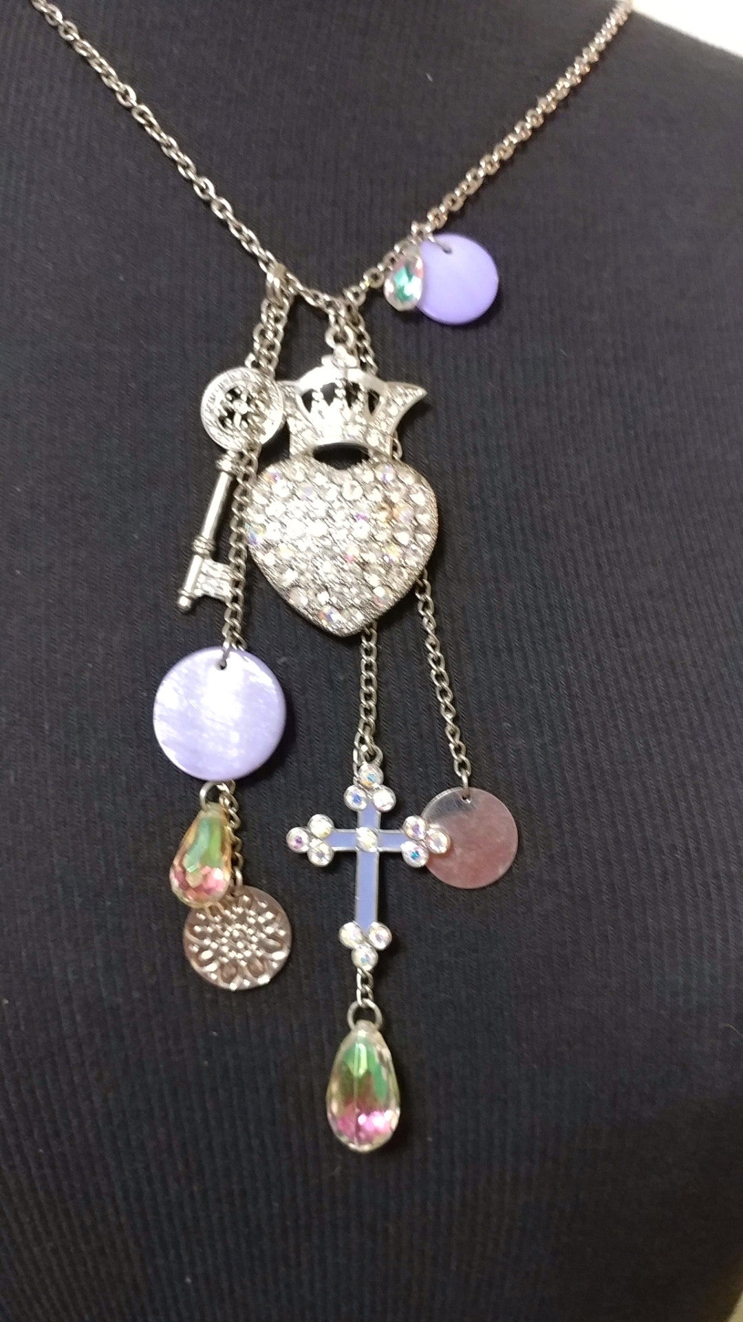 DESIGNER NECKLACE