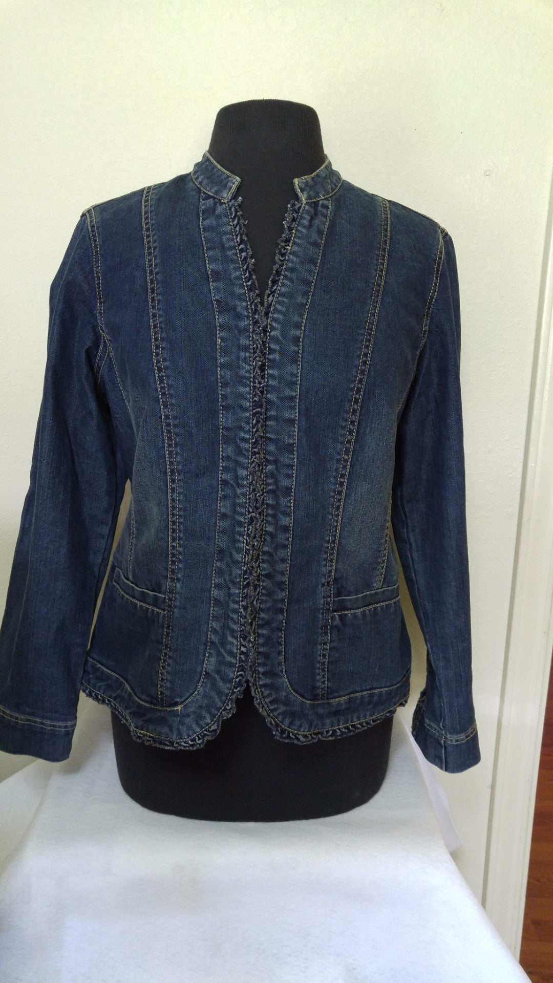 DESIGNER JACKET FOR WOMEN