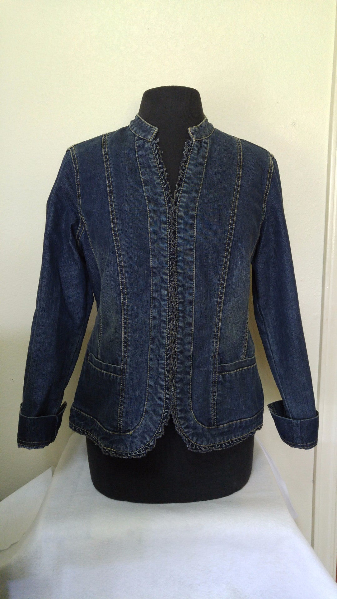 DESIGNER JACKET FOR WOMEN