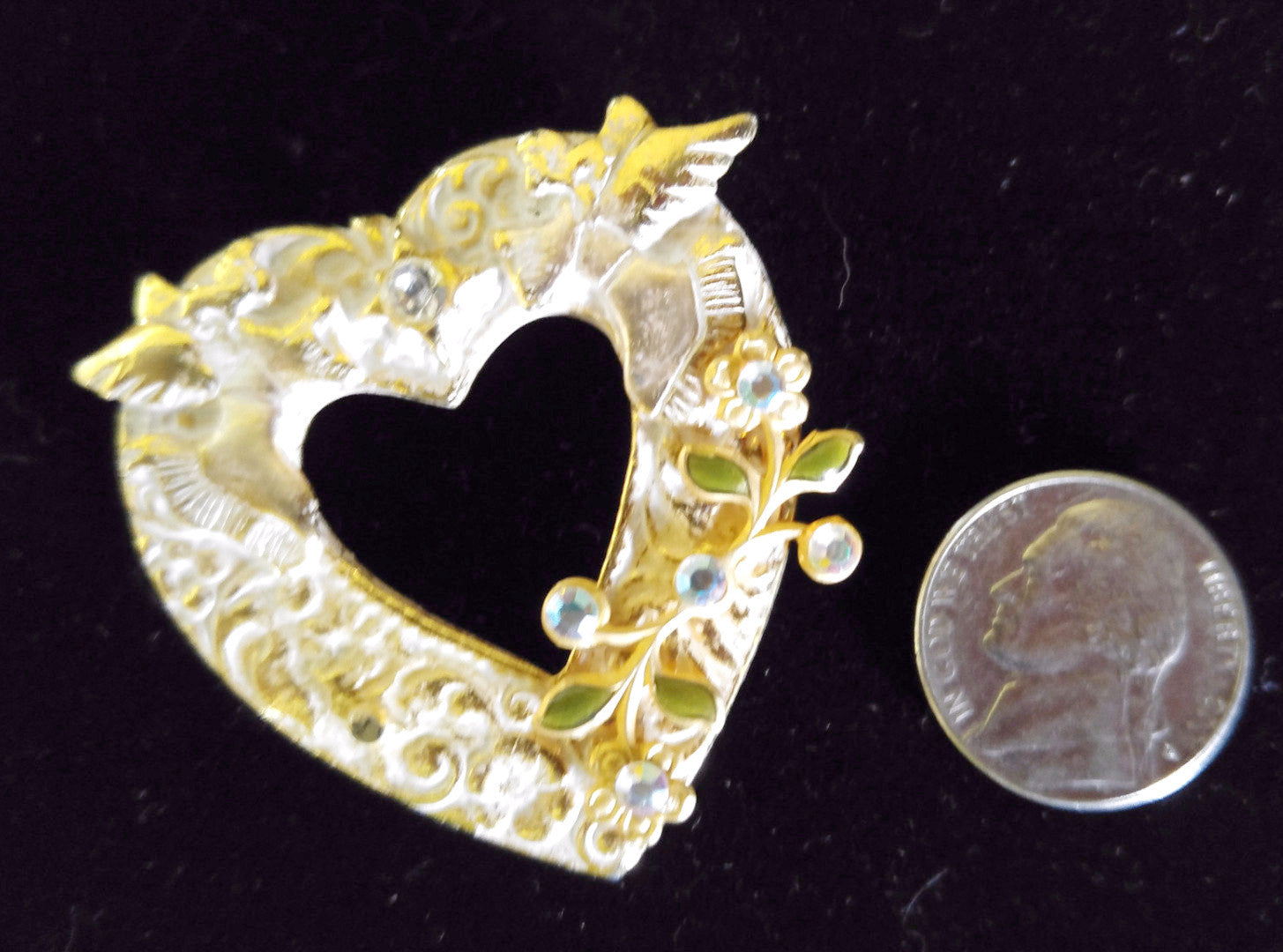 DESIGNER PIN