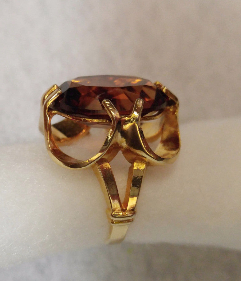 DESIGNER RING