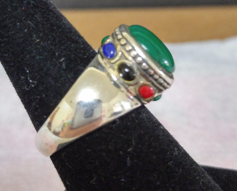 STERLING SILVER AND MALACHITE STONE RING