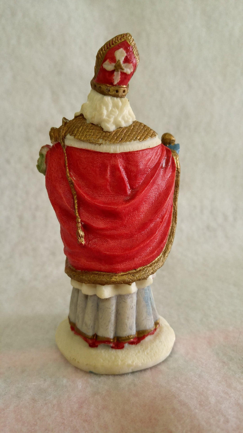 VINTAGE CHRISTMAS FIGURINE