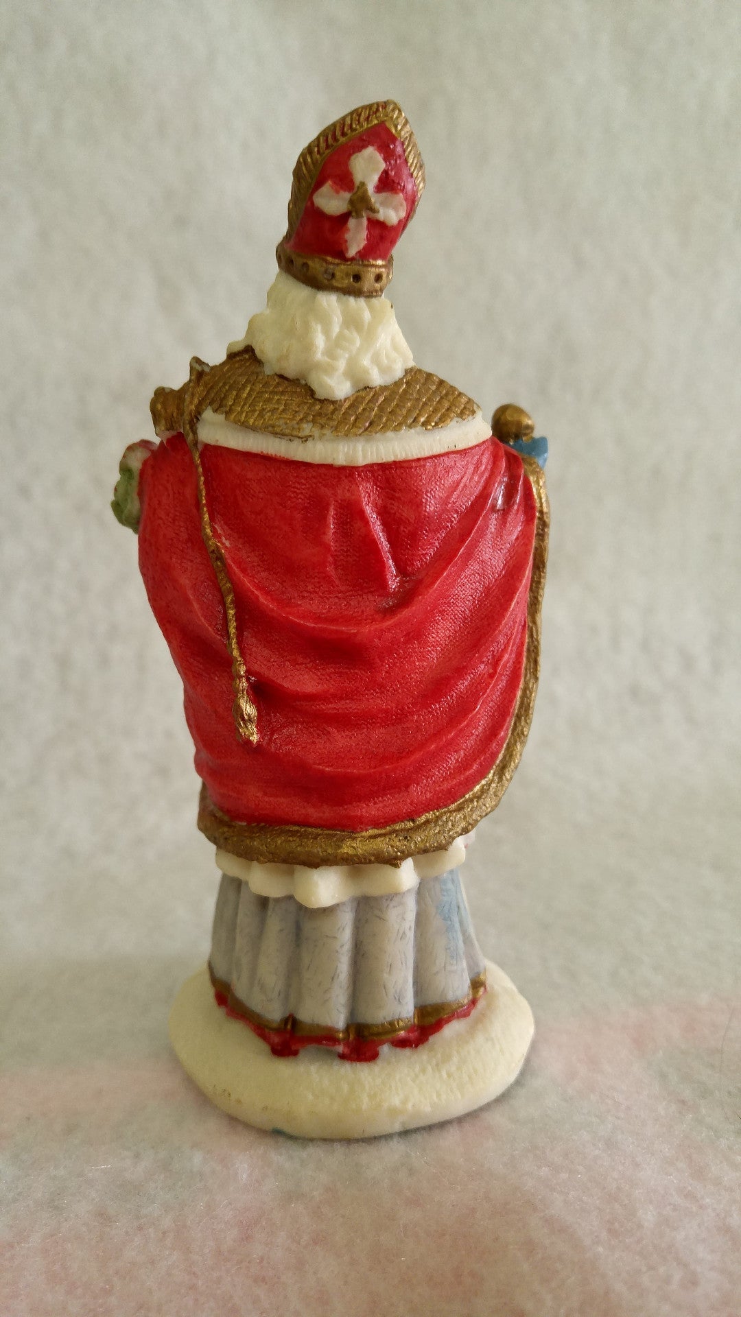 VINTAGE CHRISTMAS FIGURINE